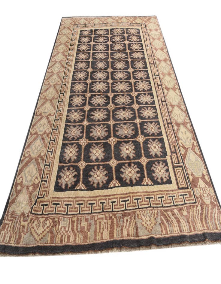 Detail image of  6' 9 x 10'  Hand Knotted Darya Wool Rug