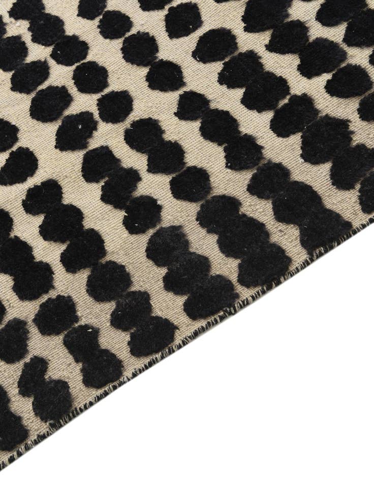 Detail image of  9' 10 x 13' 8  Hand Knotted Darya Wool Rug