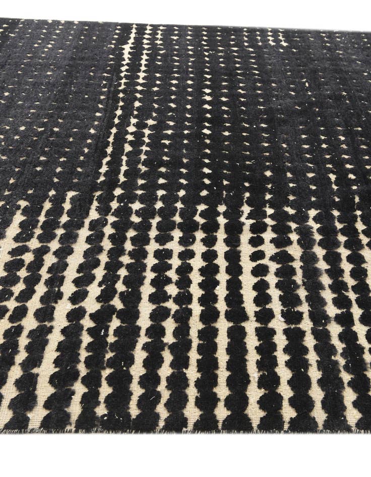 Detail image of  7' 9 x 10' 5  Hand Knotted Darya Wool Rug
