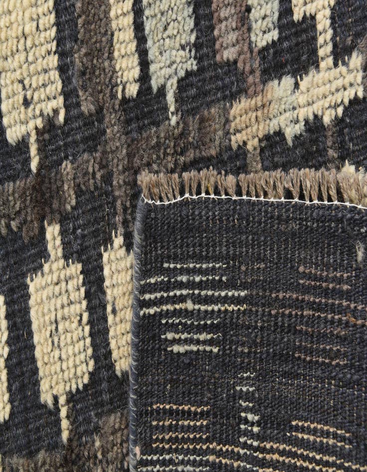 Detail image of  8' 1 x 10' 2  Hand Knotted Darya Wool Rug