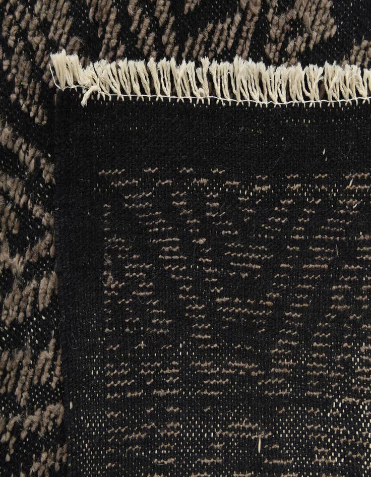 Detail image of  5' 8 x 10' 2  Hand Knotted Darya Wool Rug