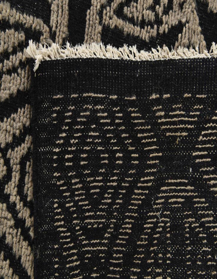 Detail image of  9' 3 x 12' 3  Hand Knotted Darya Wool Rug