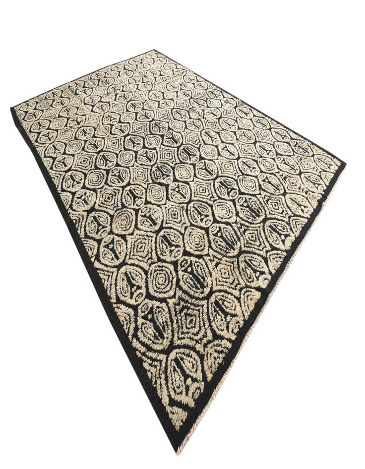 Detail image of  9' 4 x 12' 8  Hand Knotted Darya Wool Rug