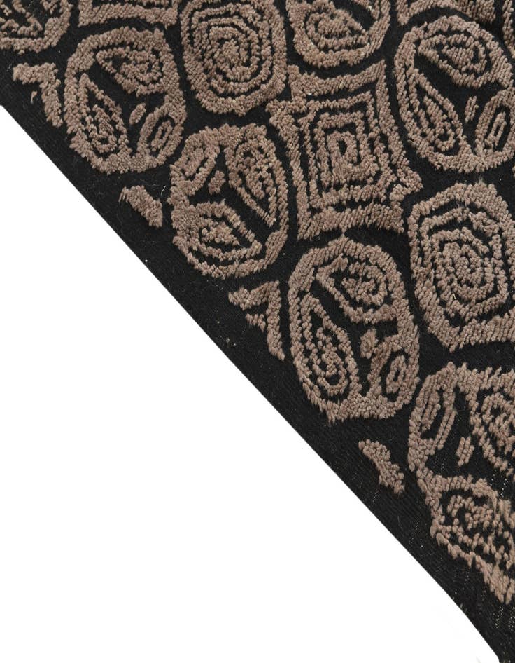 Detail image of  8' 4 x 10' 7  Hand Knotted Darya Wool Rug