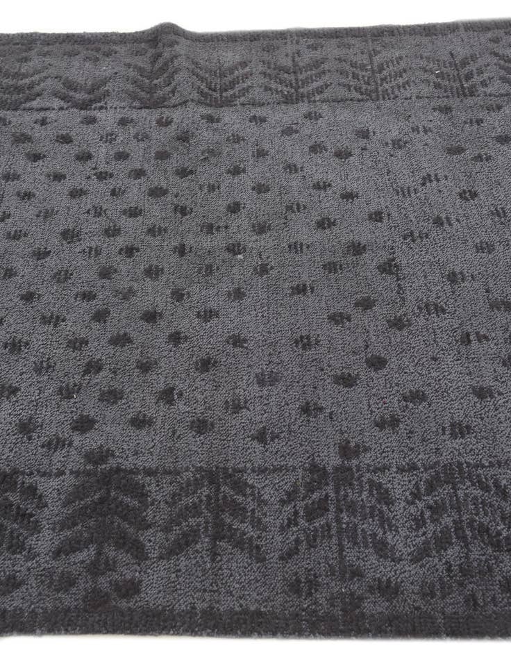 Detail image of  5' 3 x 7' 3  Hand Knotted Darya Wool Rug