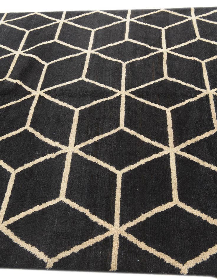 Detail image of  6' 5 x 9' 2  Hand Knotted Darya Wool Rug