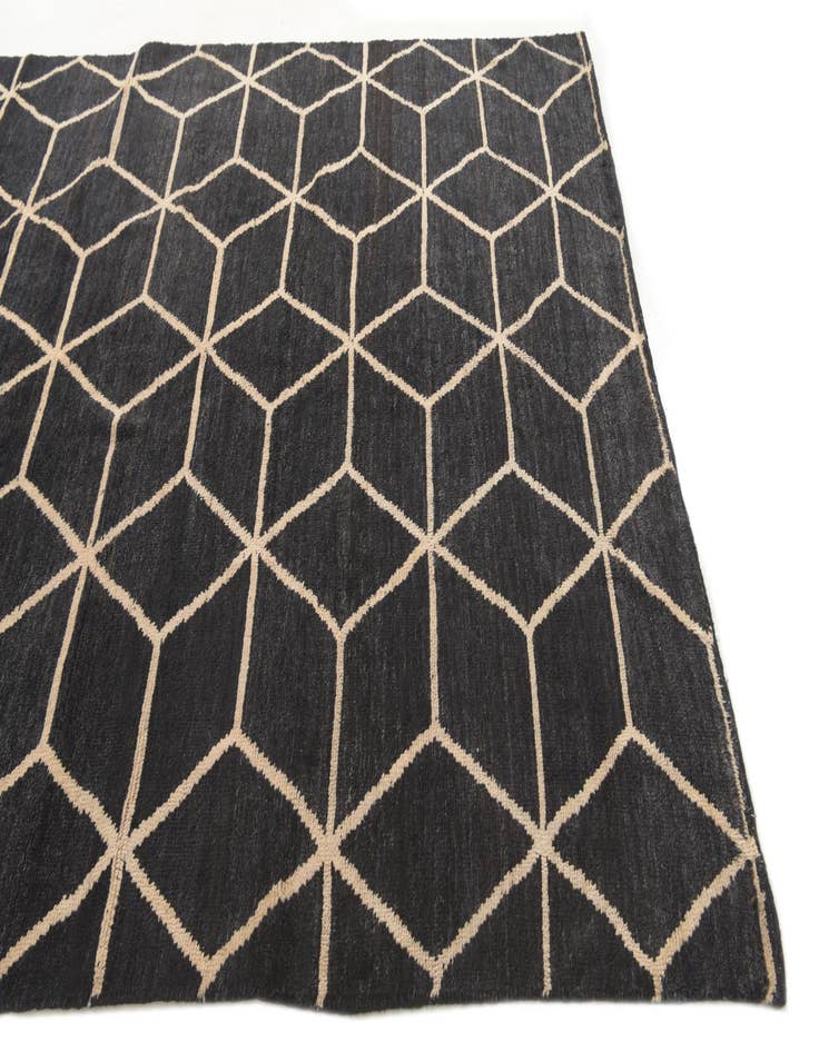 Detail image of  6' 5 x 9' 9  Hand Knotted Darya Wool Rug