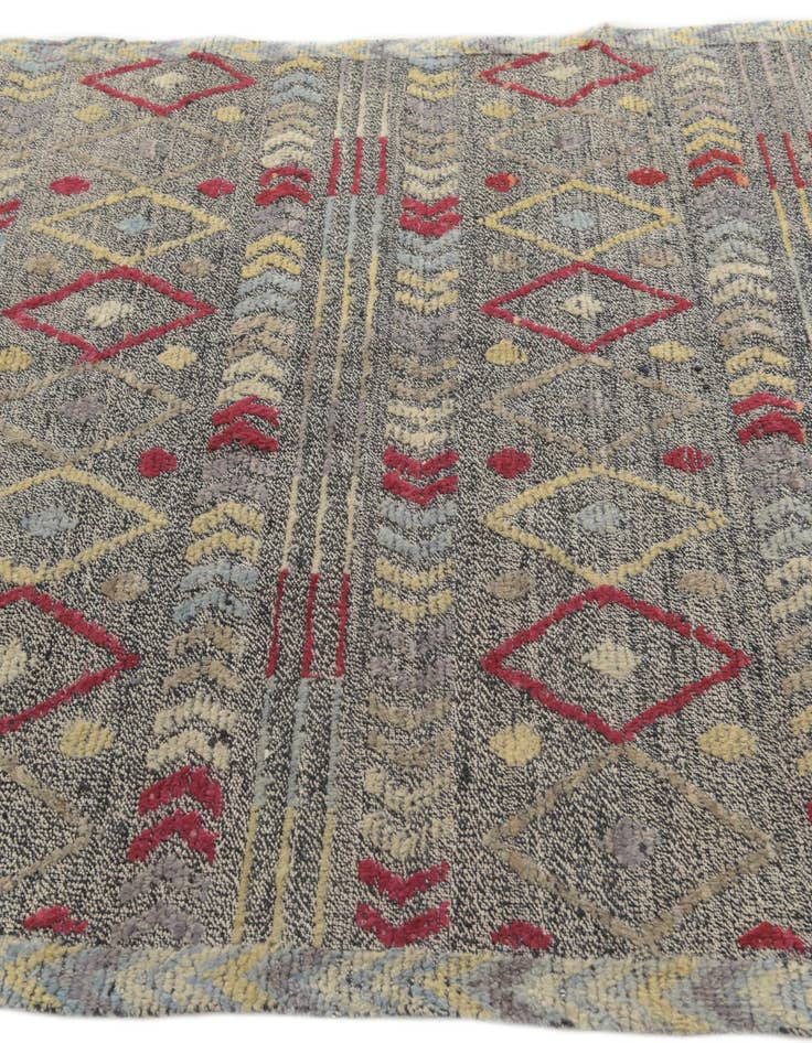 Detail image of  5' x 7' 10  Hand Knotted Darya Wool Rug