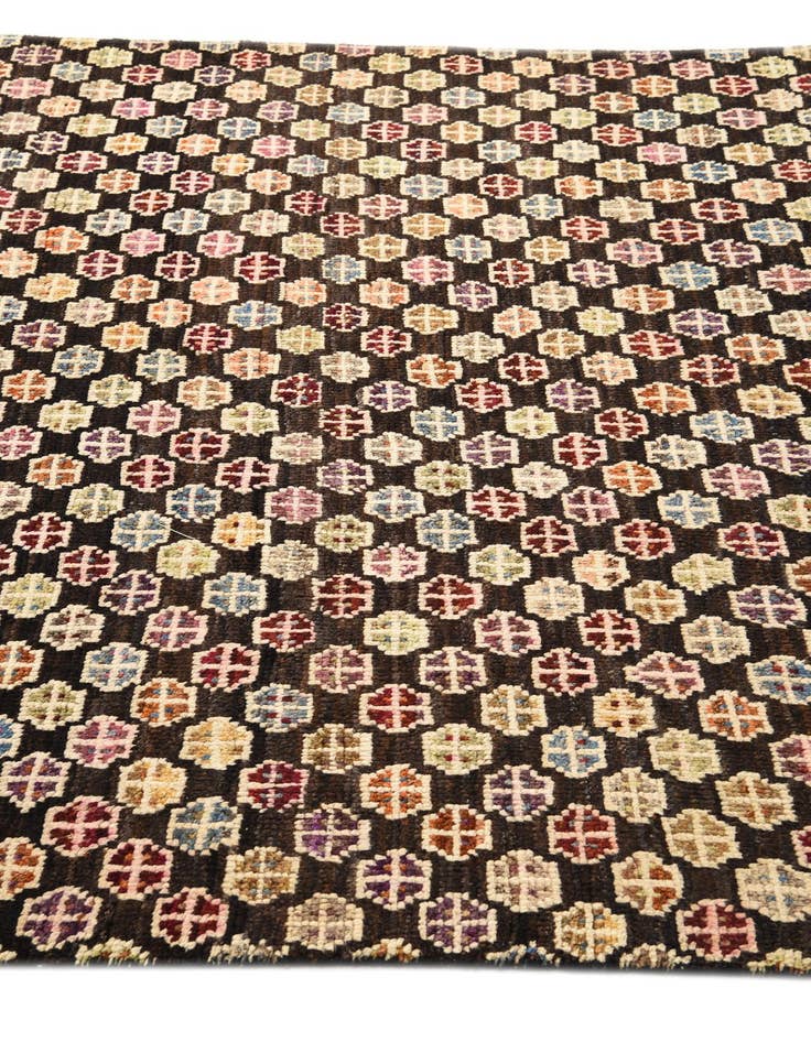 Detail image of  5' 3 x 8' 10  Hand Knotted Darya Wool Rug