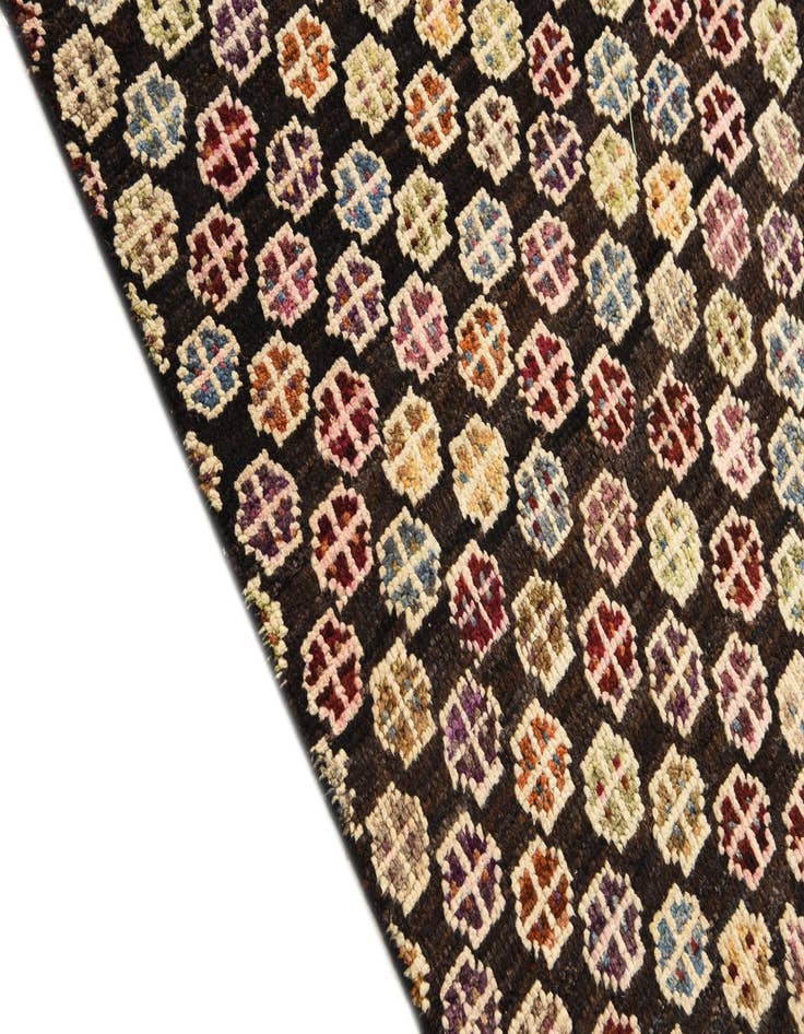 Detail image of  5' 3 x 8' 10  Hand Knotted Darya Wool Rug