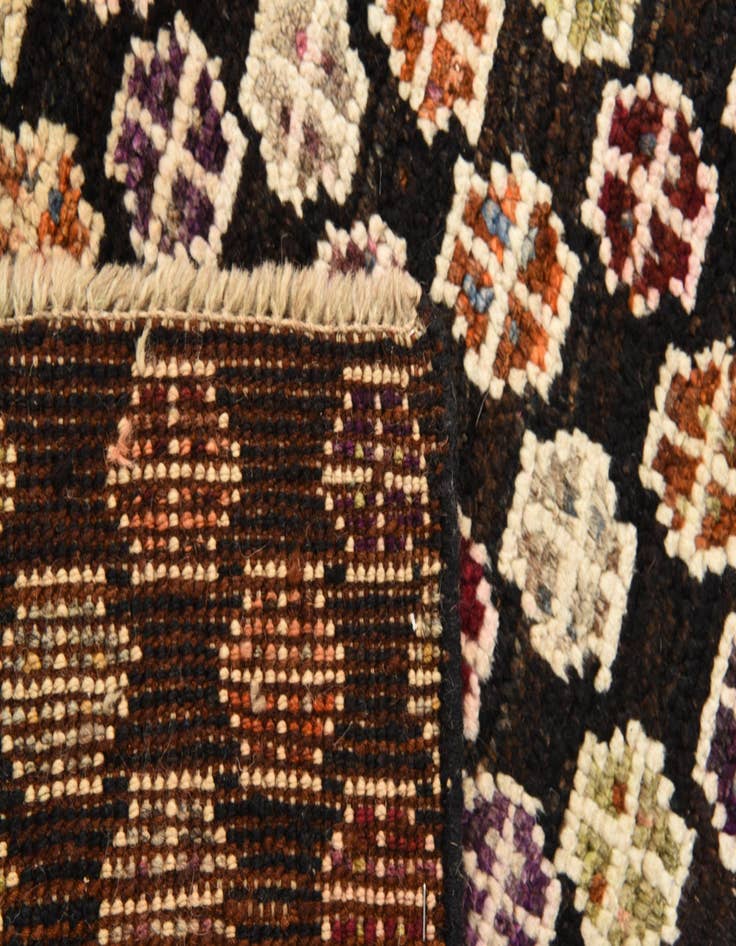 Detail image of  5' 3 x 8' 10  Hand Knotted Darya Wool Rug