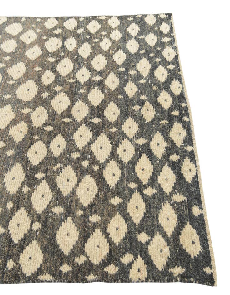 Detail image of  5' 4 x 8'  Hand Knotted Darya Wool Rug