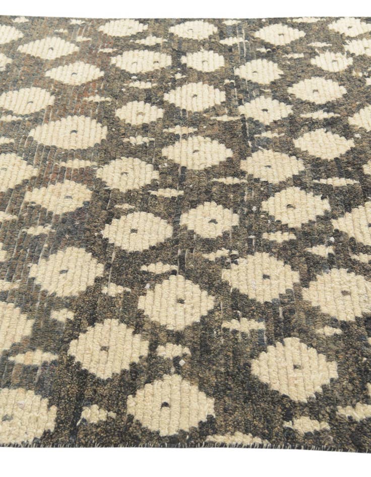 Detail image of  5' 4 x 8'  Hand Knotted Darya Wool Rug