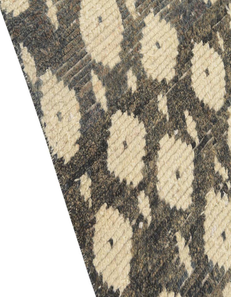 Detail image of  5' 4 x 8'  Hand Knotted Darya Wool Rug