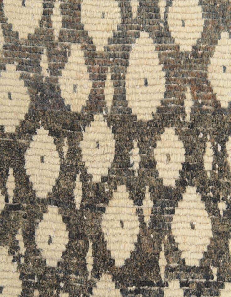 Detail image of  5' 4 x 8'  Hand Knotted Darya Wool Rug