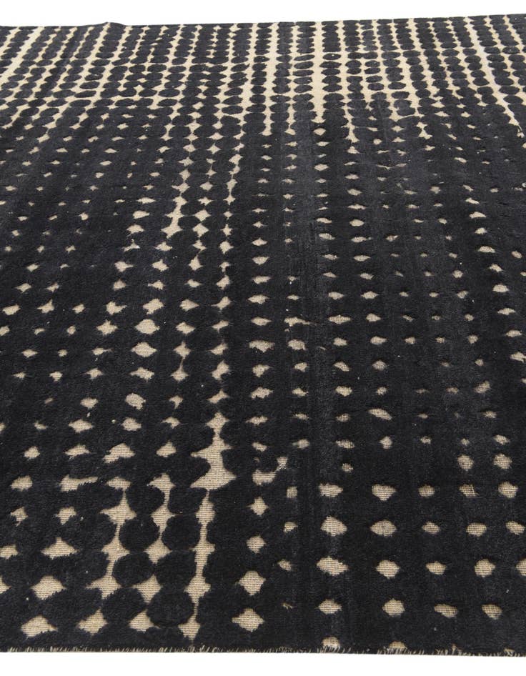 Detail image of  9' x 12' 2  Hand Knotted Darya Wool Rug