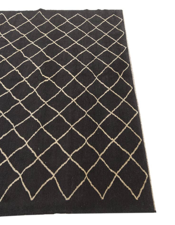 Detail image of  5' 8 x 7' 9  Hand Knotted Darya Wool Rug