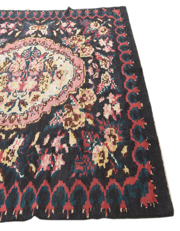 Detail image of  8' x 10' 2  Hand Knotted Darya Wool Rug