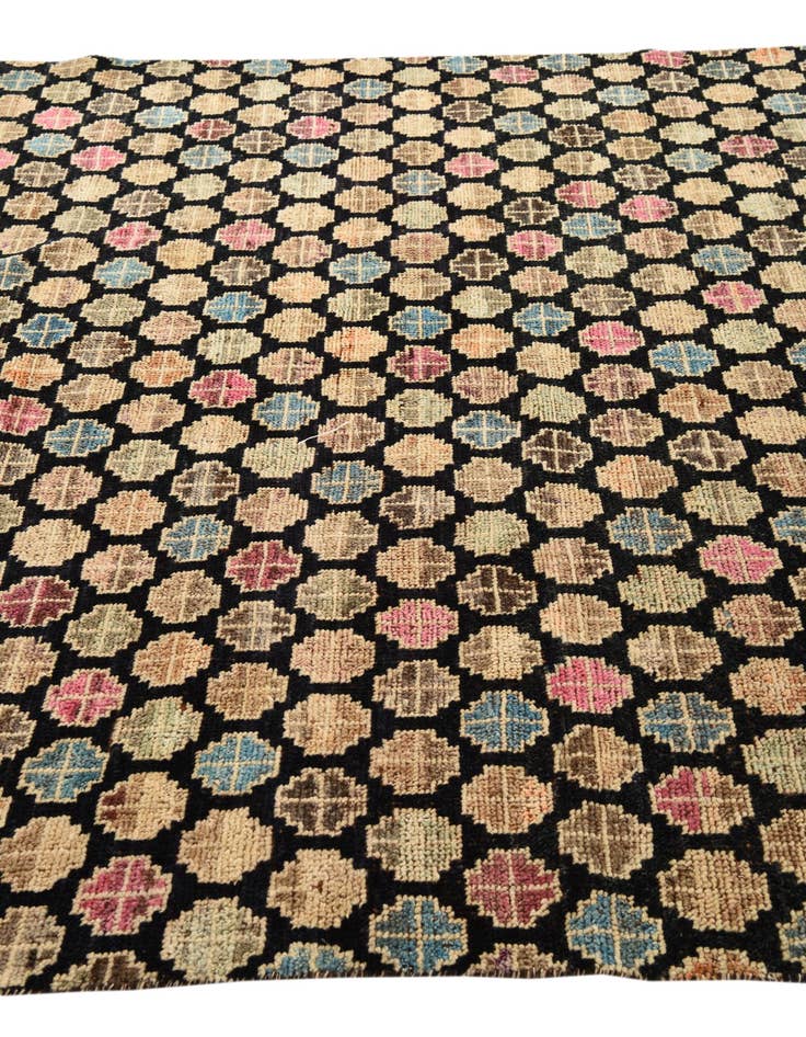 Detail image of  6' 1 x 9' 4  Hand Knotted Darya Wool Rug