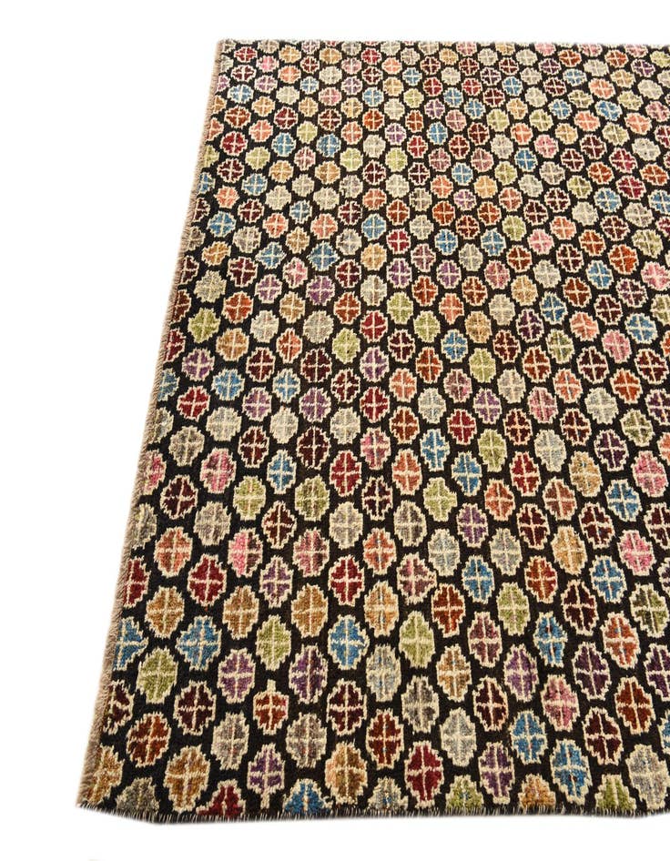 Detail image of  6' 2 x 9' 3  Hand Knotted Darya Wool Rug