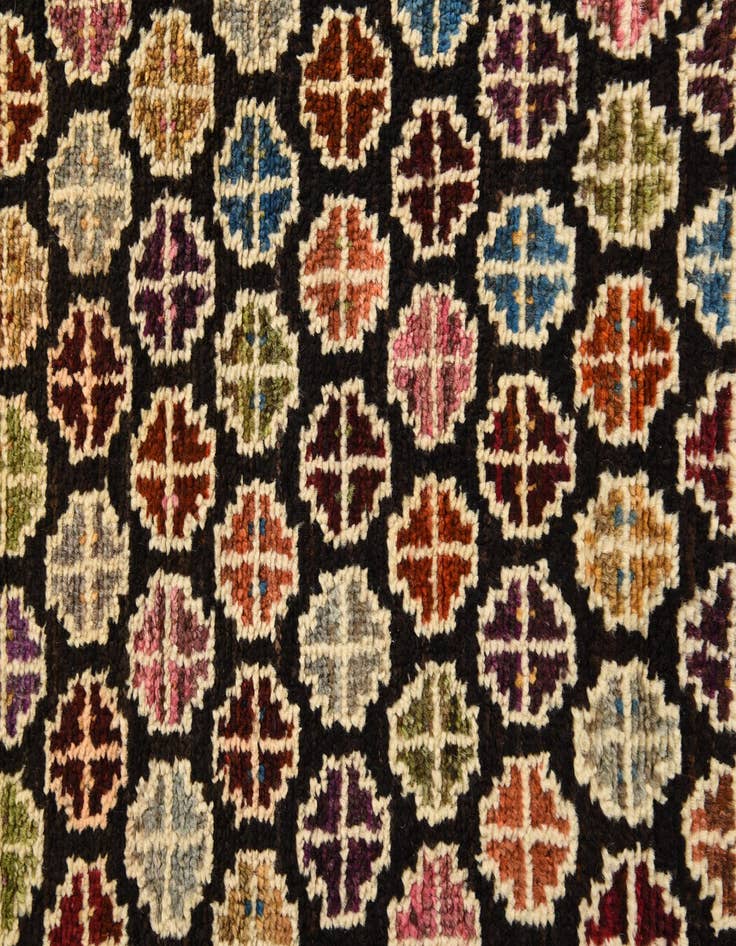 Detail image of  6' 2 x 9' 3  Hand Knotted Darya Wool Rug