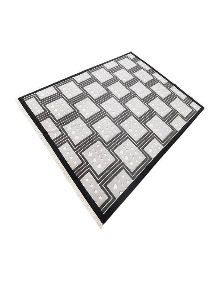 Detail image of  6' 7 x 9' 10  Hand Knotted Darya Wool Rug