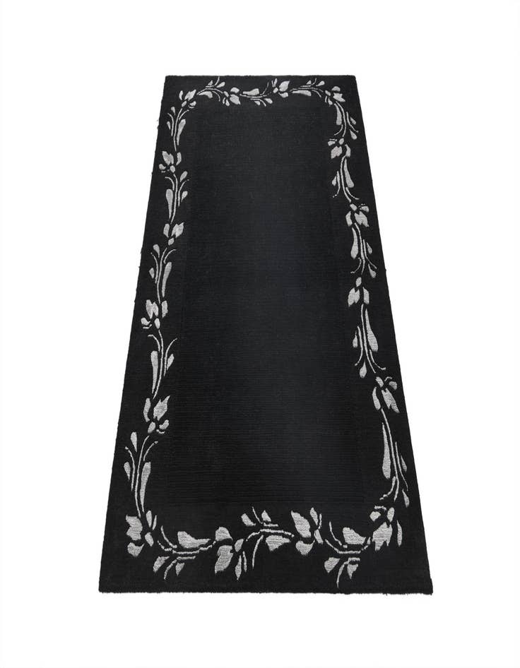 Detail image of  3' x 4' 11  Hand Knotted Darya Wool Rug