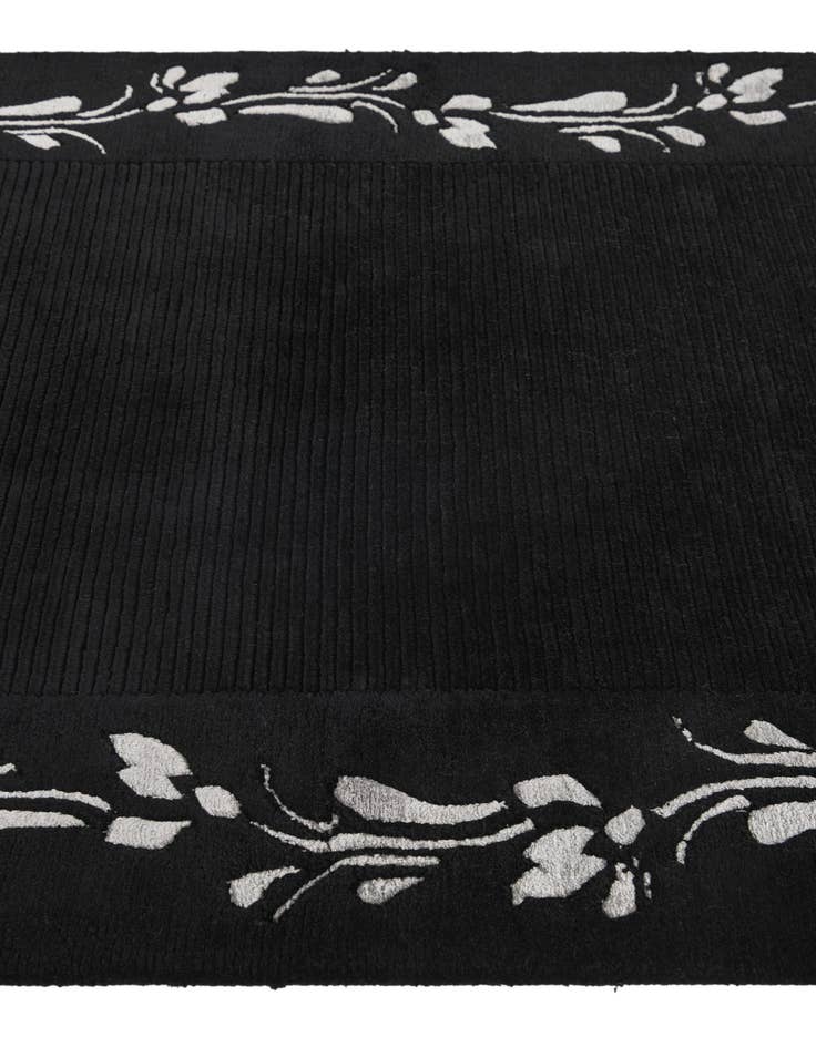 Detail image of  3' x 4' 11  Hand Knotted Darya Wool Rug