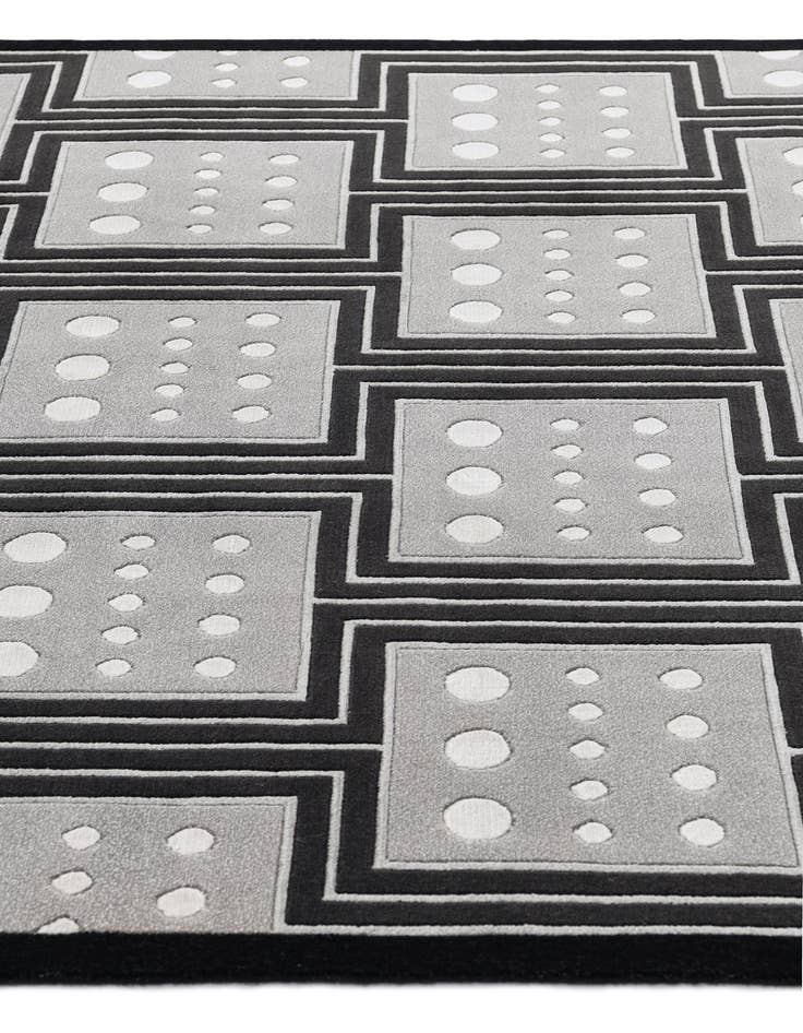 Detail image of  5' 7 x 7' 10 Darya Rug