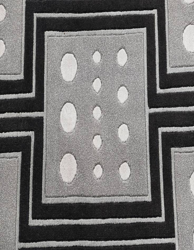 Detail image of  5' 7 x 7' 10 Darya Rug