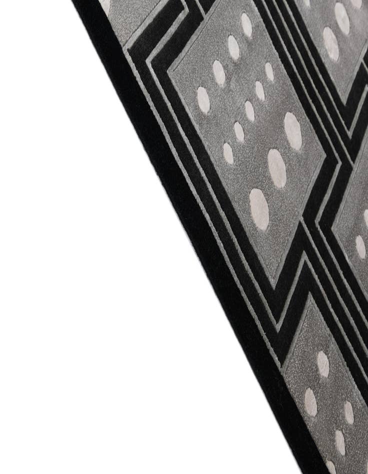 Detail image of  5' 7 x 7' 10  Hand Knotted Darya Wool Rug