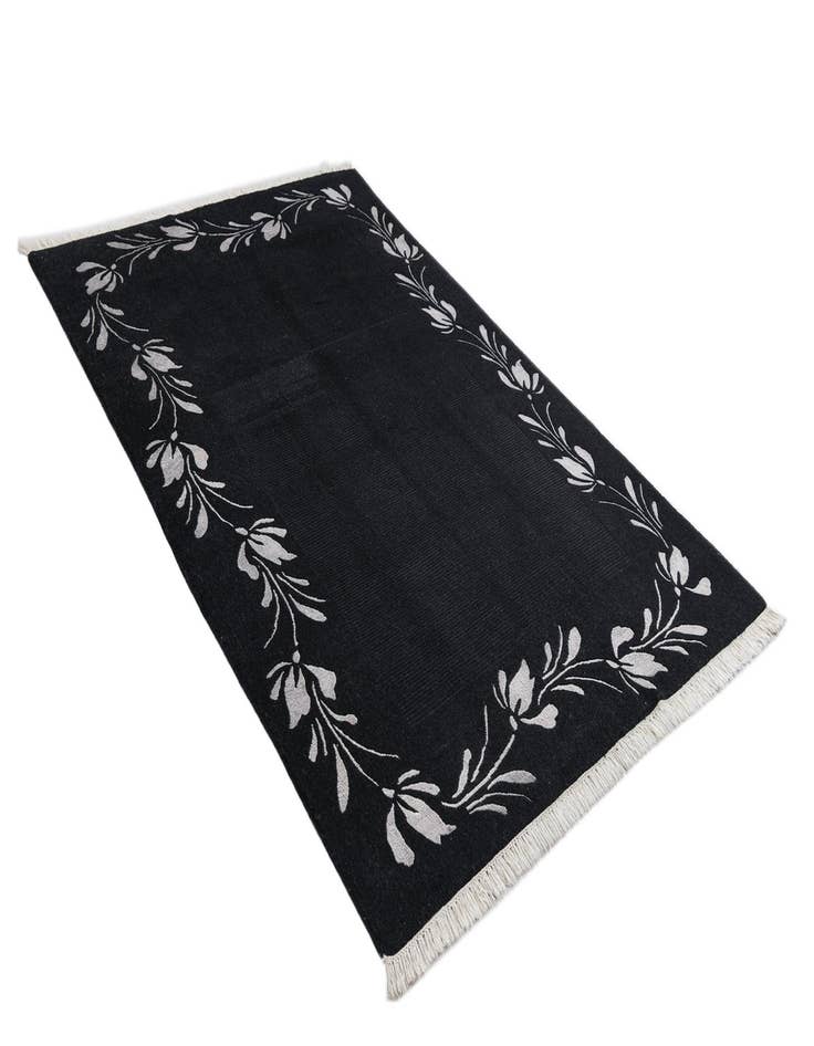 Detail image of  5' 6 x 7' 10 Darya Rug