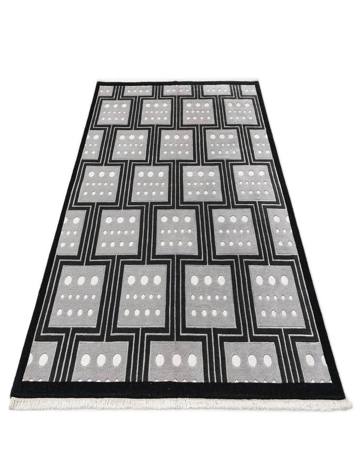 Detail image of  5' 7 x 7' 10 Darya Rug