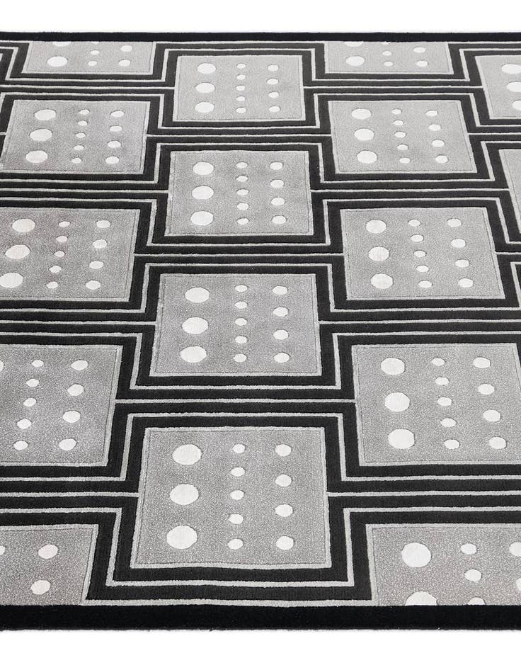 Detail image of  5' 7 x 7' 10 Darya Rug