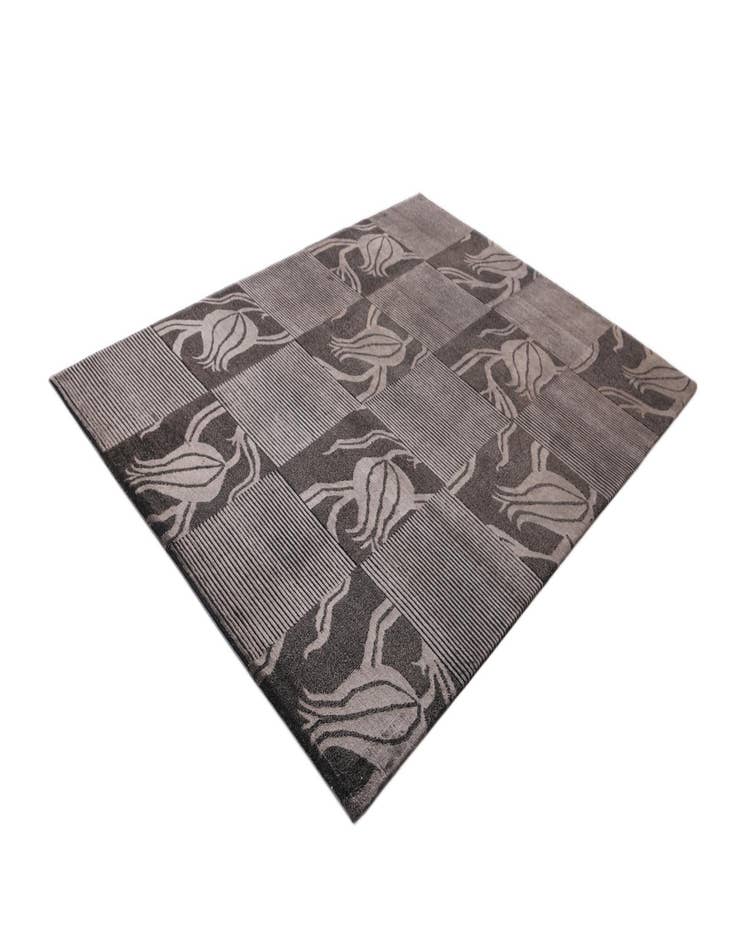 Detail image of  5' 7 x 7' 11  Hand Knotted Darya Wool Rug