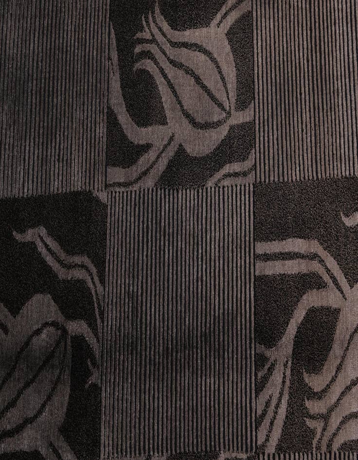 Detail image of  5' 7 x 7' 11  Hand Knotted Darya Wool Rug