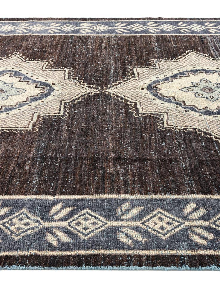 Detail image of  8' x 10' 6  Hand Knotted Darya Wool Rug