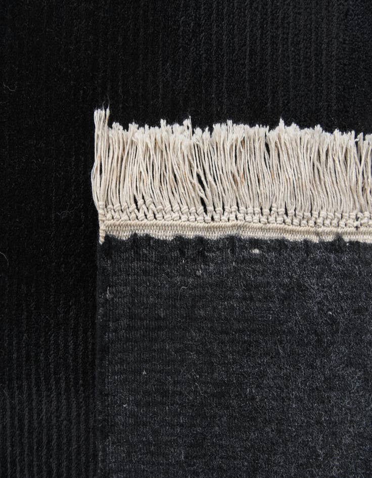 Detail image of  8' 3 x 11' 9  Hand Knotted Darya Wool Rug