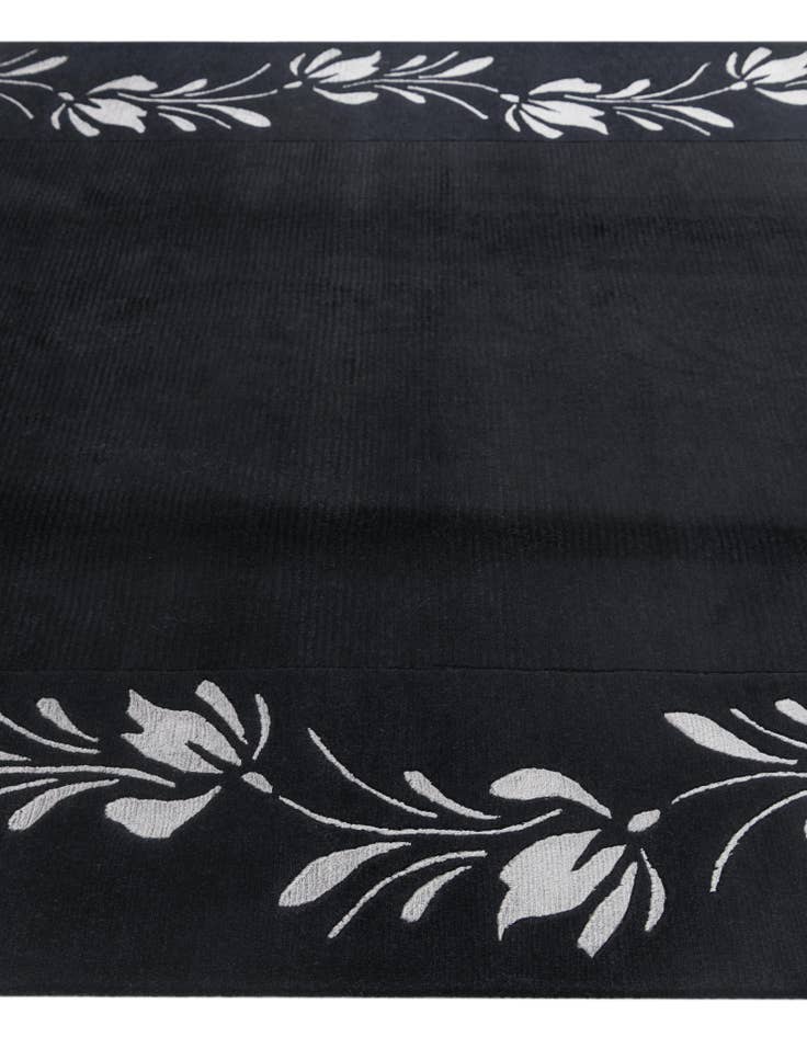 Detail image of  5' 8 x 7' 10  Hand Knotted Darya Wool Rug