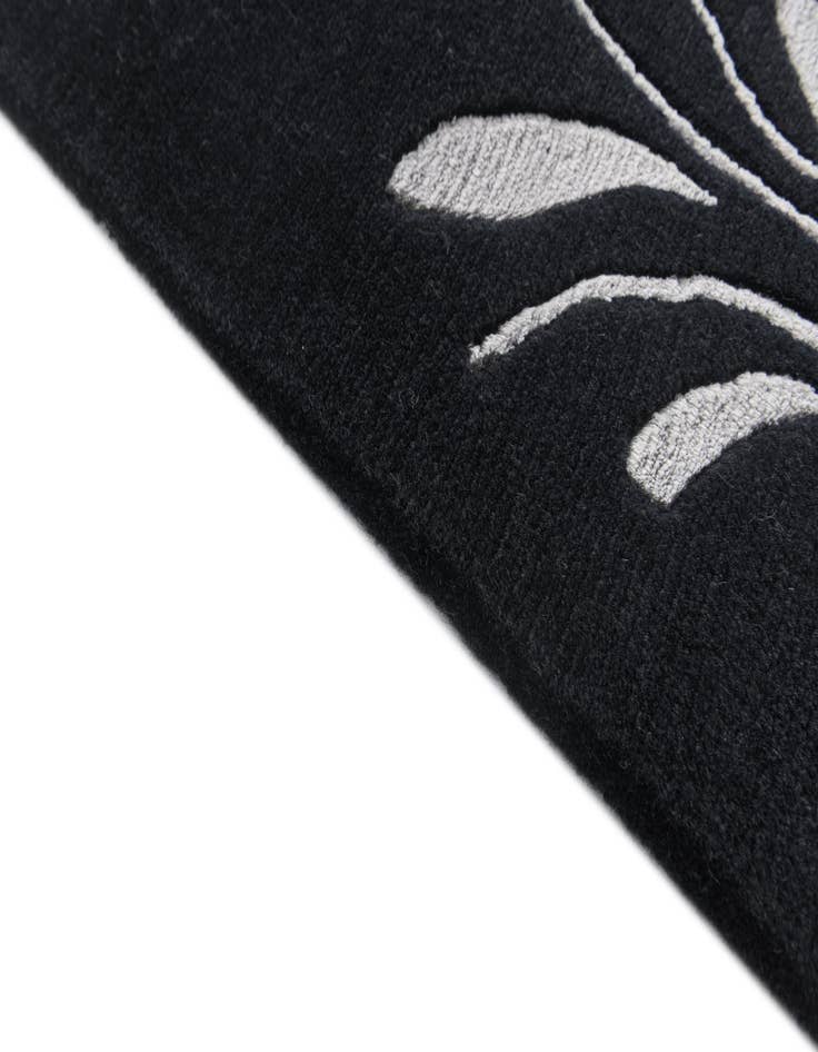 Detail image of  5' 8 x 7' 10  Hand Knotted Darya Wool Rug