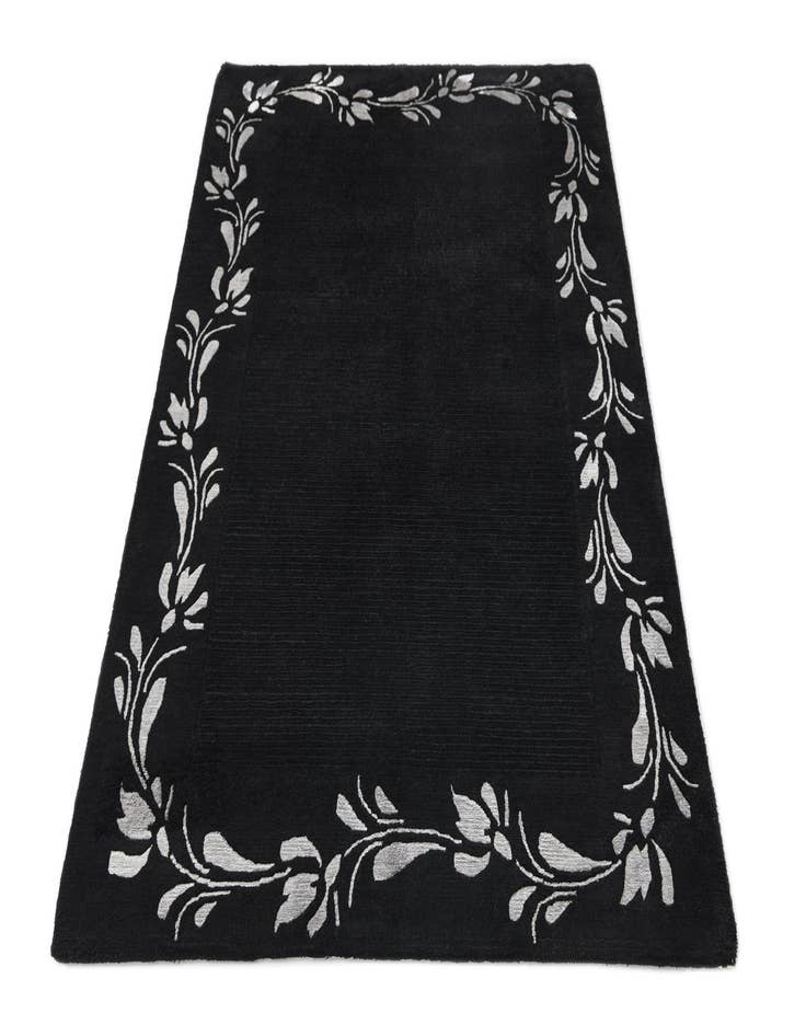 Detail image of  4' 2 x 6' 1 Darya Rug