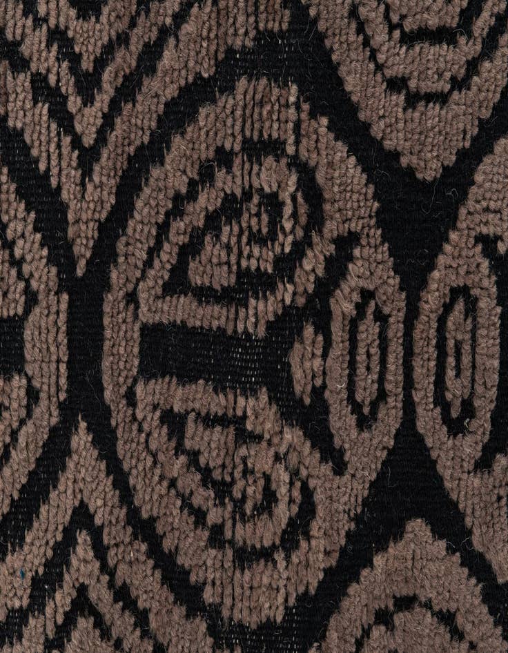 Detail image of  9' 5 x 12' 2  Hand Knotted Darya Wool Rug
