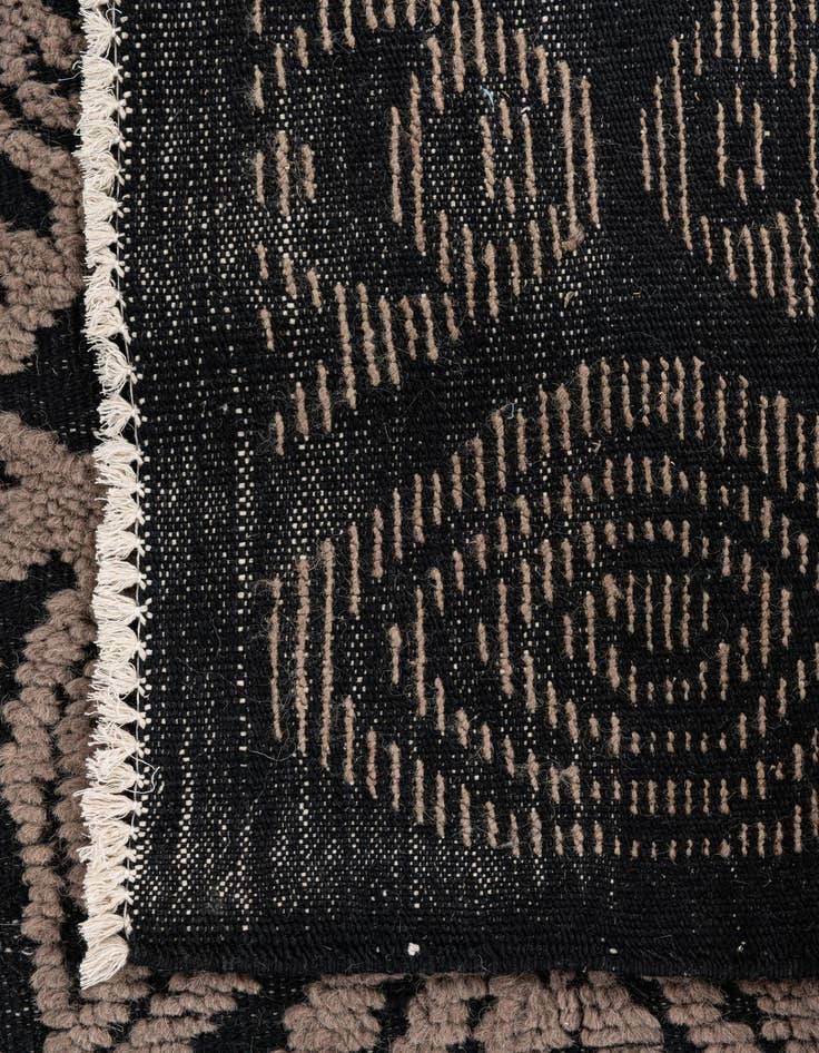 Detail image of  9' 5 x 12' 2  Hand Knotted Darya Wool Rug
