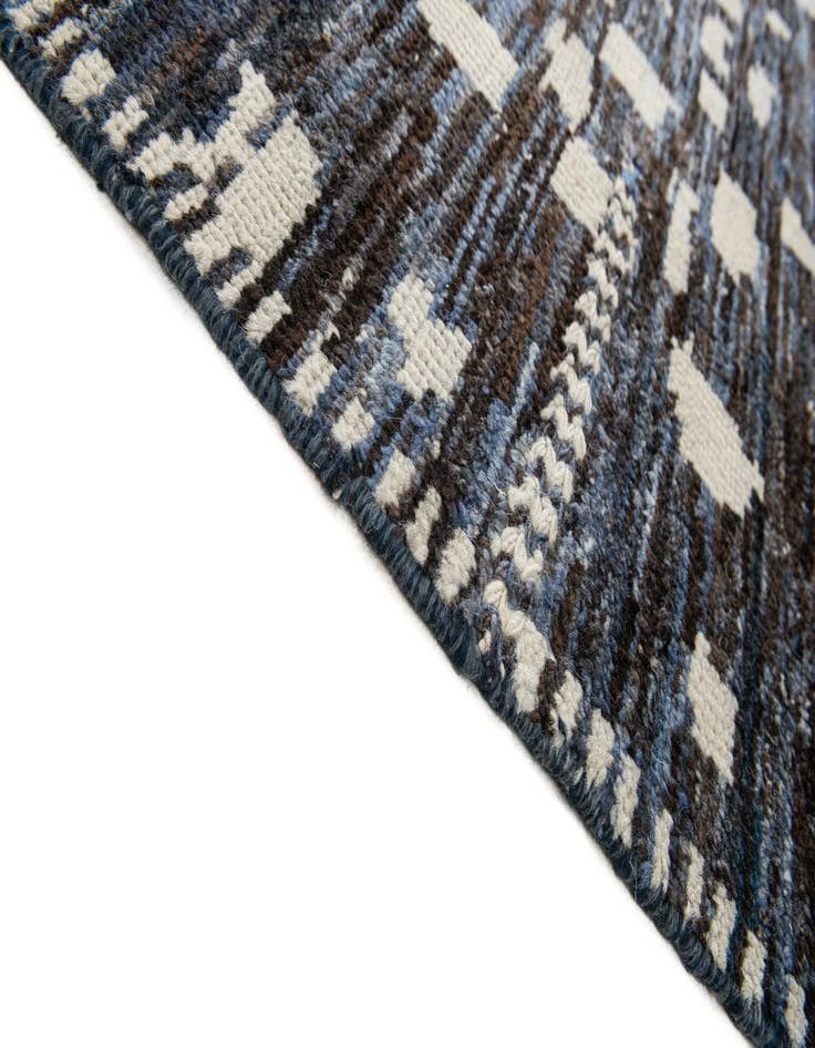 Detail image of  7' 9 x 9' 9  Hand Knotted Darya Wool Rug