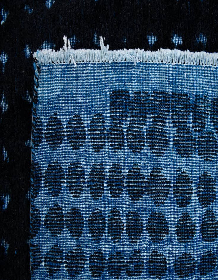 Detail image of  7' 10 x 10' 4  Hand Knotted Darya Wool Rug