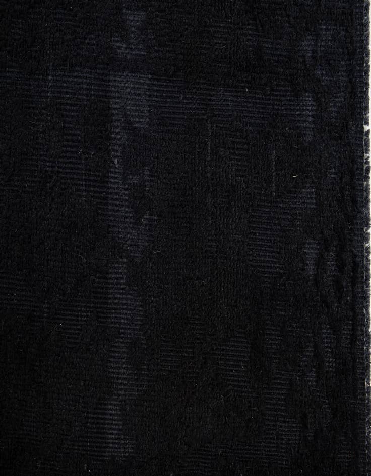 Detail image of  8' 2 x 10' 6  Hand Knotted Draya Wool Rug