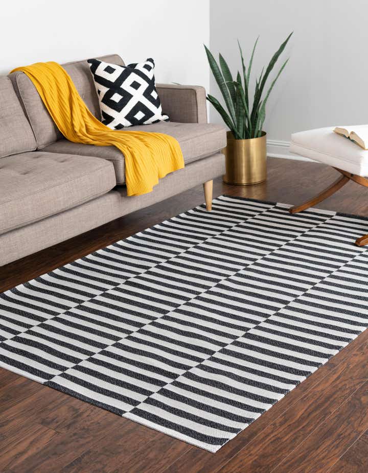 Black 8' 5 x 11' 4 Georgia Rug | Rugs.com