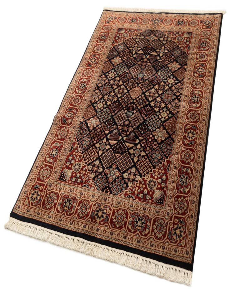 Detail image of  4' 4 x 6' 5  Hand Knotted Gharajeh Oriental Wool Rug