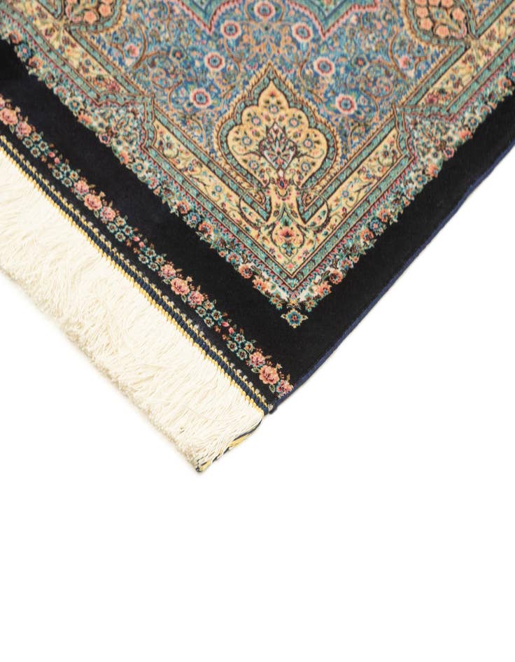 Detail image of  4' 4 x 6' 5 Ghom Design Rug