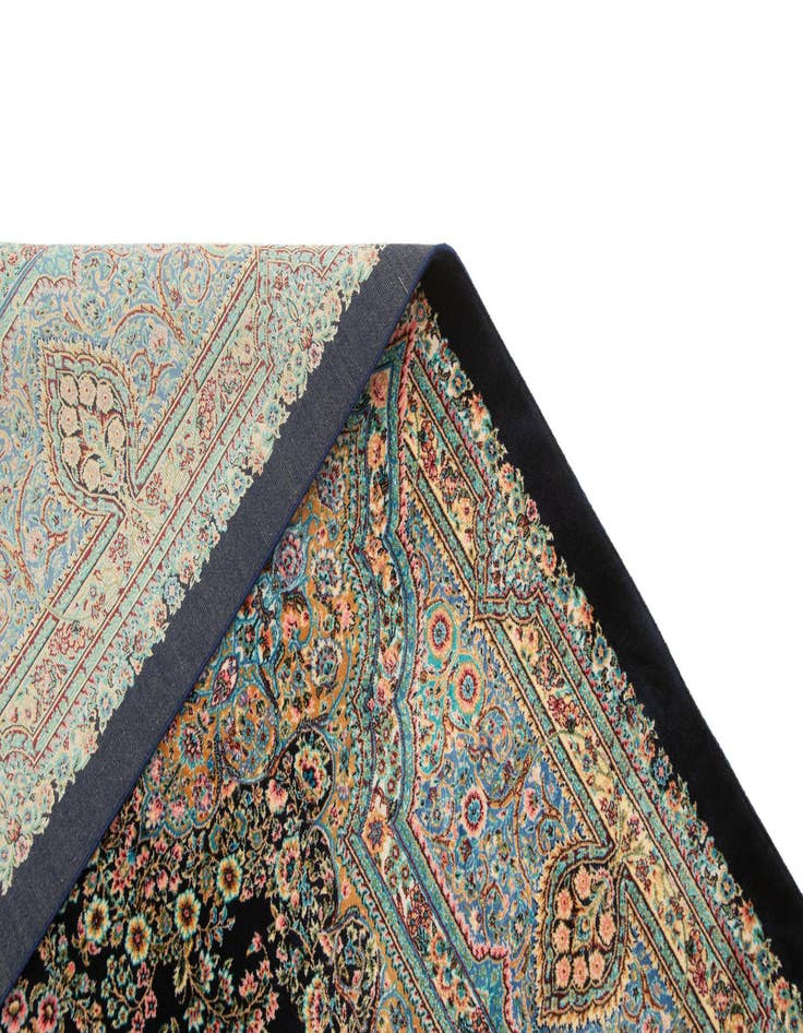 Detail image of  4' 4 x 6' 5 Ghom Design Rug